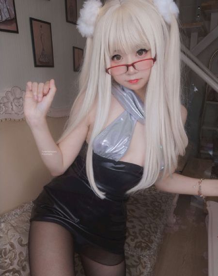 老师胸乳裸露网站